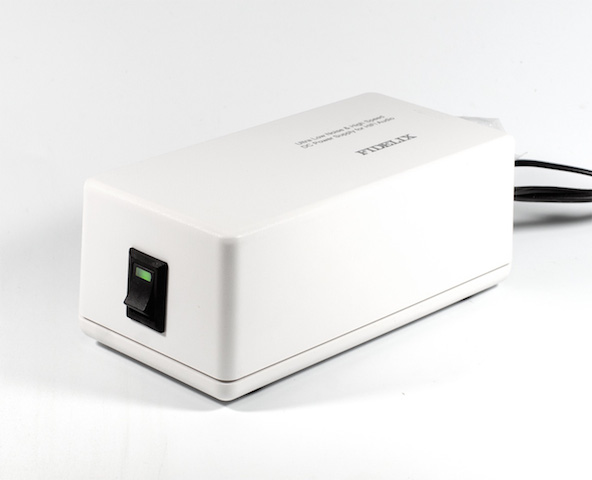 オーディオ用超低ノイズACアダプター電源 FIDELIX FL-AC-zn